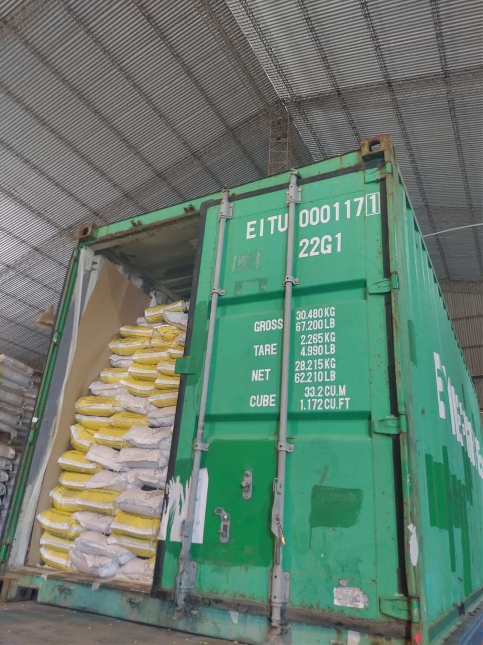 Contenedor de exportación de Viel Agro Global cargado con especialidades
